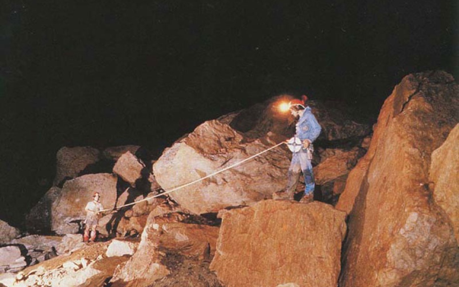 cave-surveying-SC