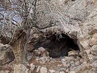 ezhdeha-cave